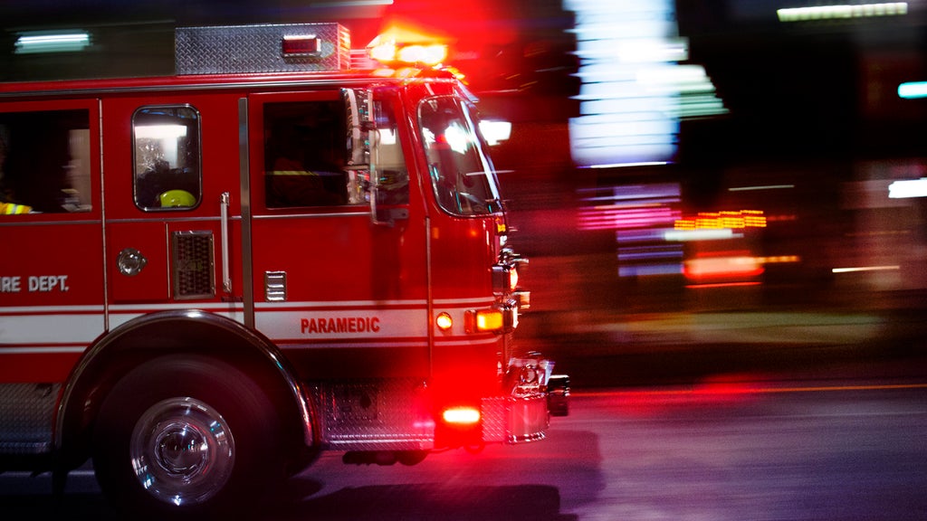 Crews battle structure fire in Victoria neighborhood, city officials say — WCCO / CBS Minnesota, Columbia Heights Community news