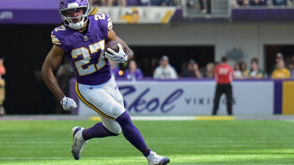 Vikings return RB Jordan Mason from injured reserve after broken thumb kept him out last 4 games — WCCO / CBS Minnesota, Columbia Heights Sports news