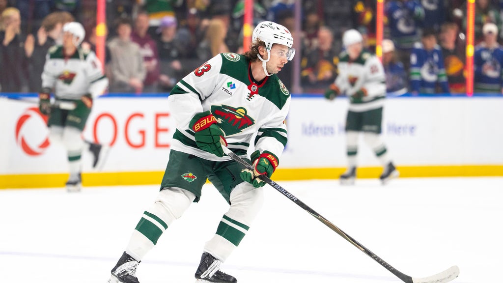 Quinn Hughes has goal, assist in his Vancouver return in Wild's 4-2 victory — WCCO / CBS Minnesota, Columbia Heights Sports news