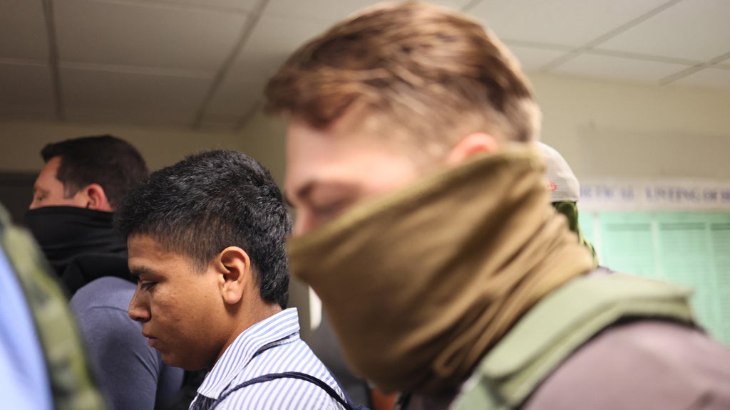 DOJ sues St. Paul and Portland, Oregon, over mask and ID requirements for federal officers — WCCO / CBS Minnesota, Columbia Heights Government news