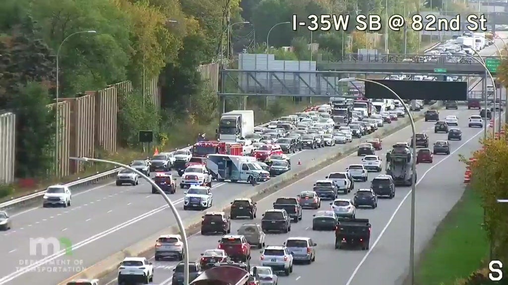 3 drivers injured in crash on Interstate 35W in Bloomington, state patrol says — WCCO / CBS Minnesota, Columbia Heights Health news