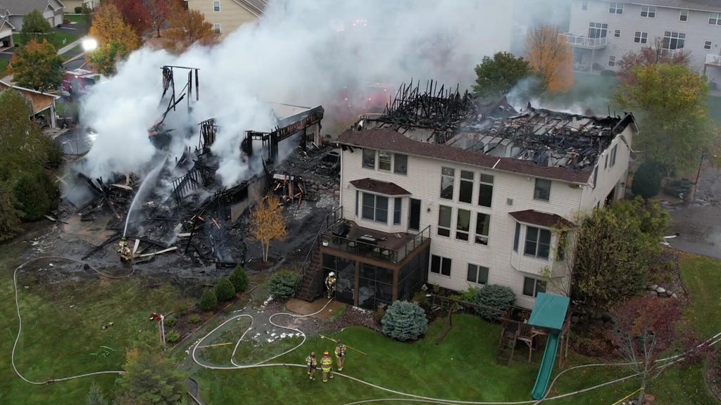 1 person unaccounted for in Victoria neighborhood fire, mayor says — WCCO / CBS Minnesota, Columbia Heights Real Estate news