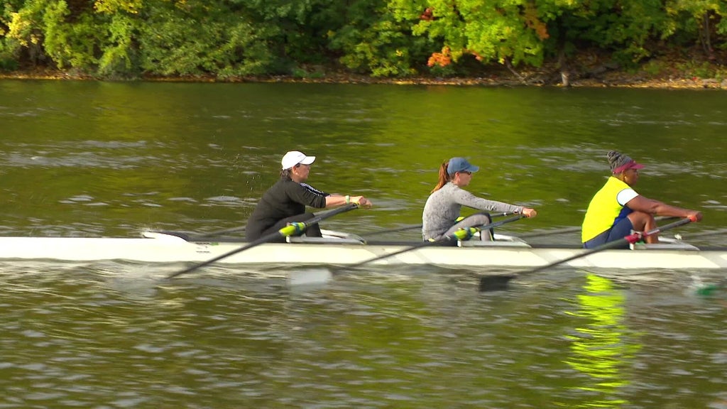 Women in the Minneapolis Rowing Club find challenge, camaraderie on the water — WCCO / CBS Minnesota, Columbia Heights Health news