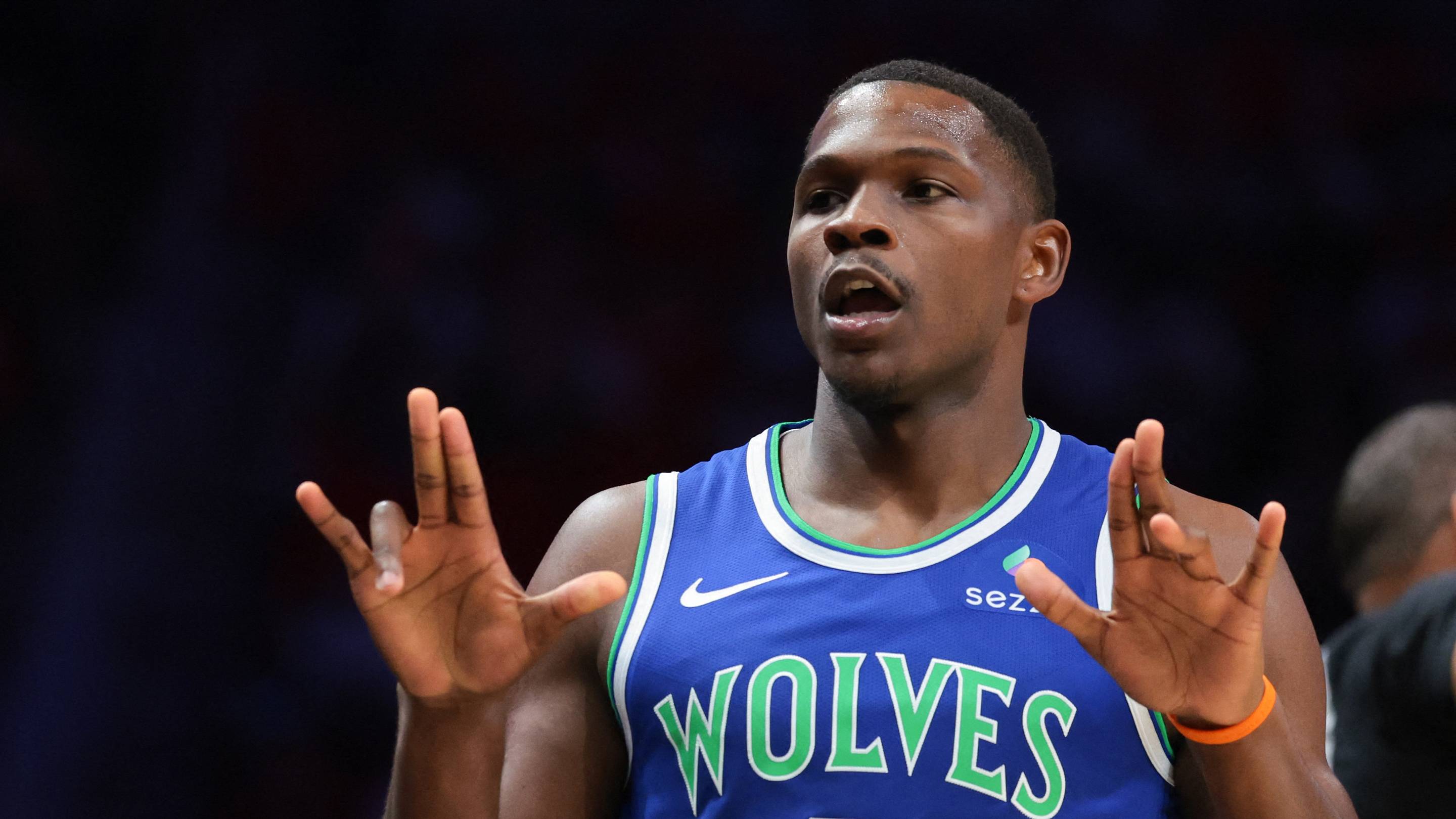 Anthony Edwards' two-way impact makes his 45-point opening night even more impressive — Dunking With Wolves (T-Wolves), Columbia Heights Sports news