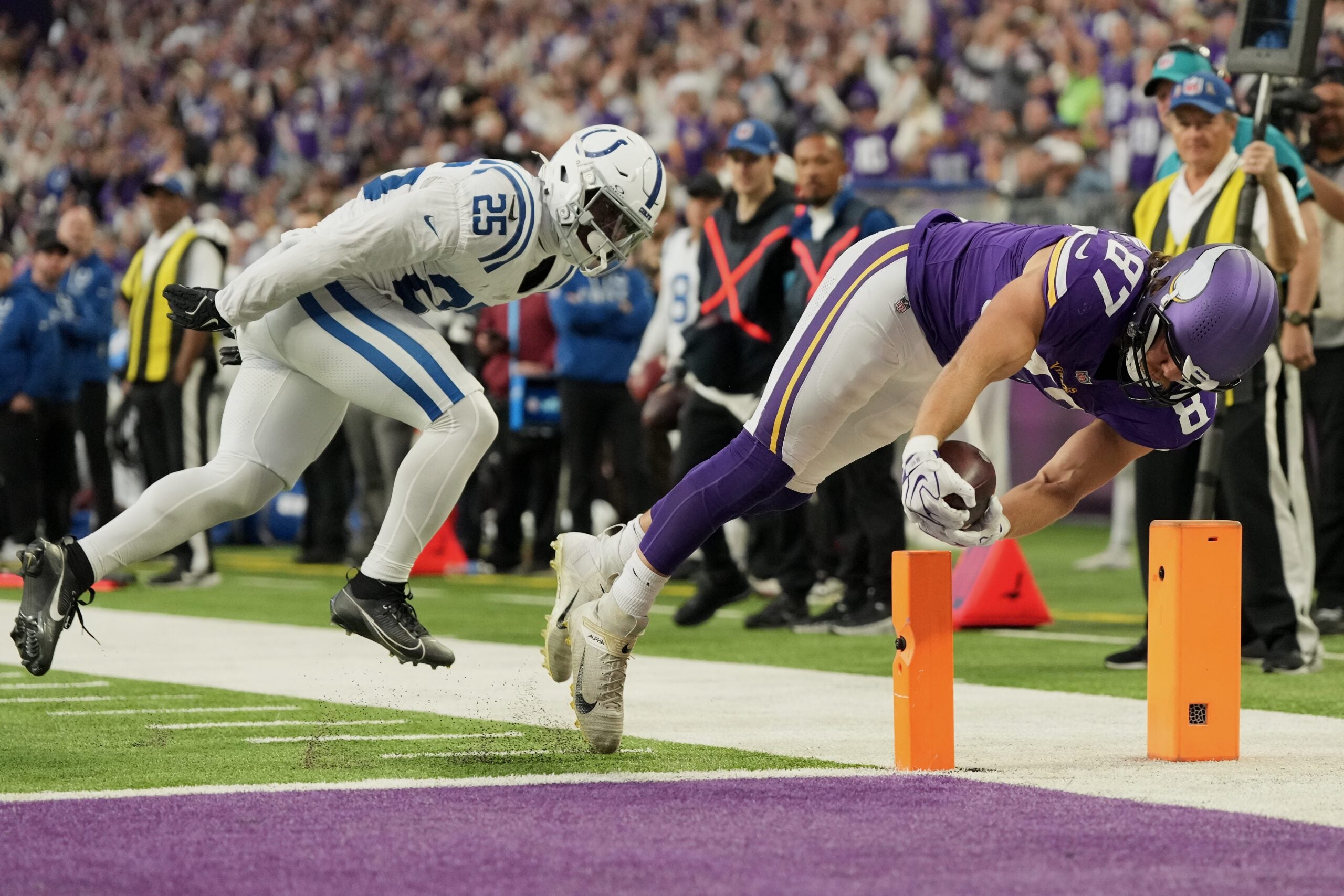 Vikings defense clamps down on Daniel Jones and the Colts for a 16-10 victory to stay undefeated — KSTP 5, Columbia Heights Arts news