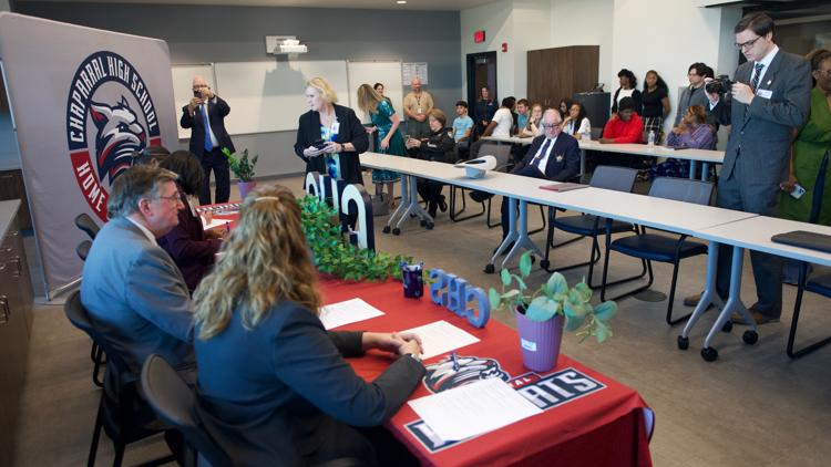 Killeen high school hosts signing ceremony for jailer program students — KCEN (Central Texas), Columbia Heights Schools news