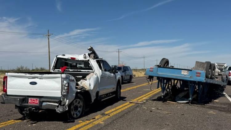 Single-vehicle crash closes intersection of State Highway 18 and County Road 306 in Winkler County — NewsWest 9 (Permian Basin), Columbia Heights Community news