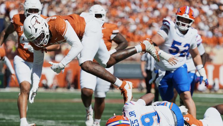 Good fortune continues to flip for No. 7 Texas after upset loss to Florida — KENS 5 (San Antonio), Columbia Heights Sports news