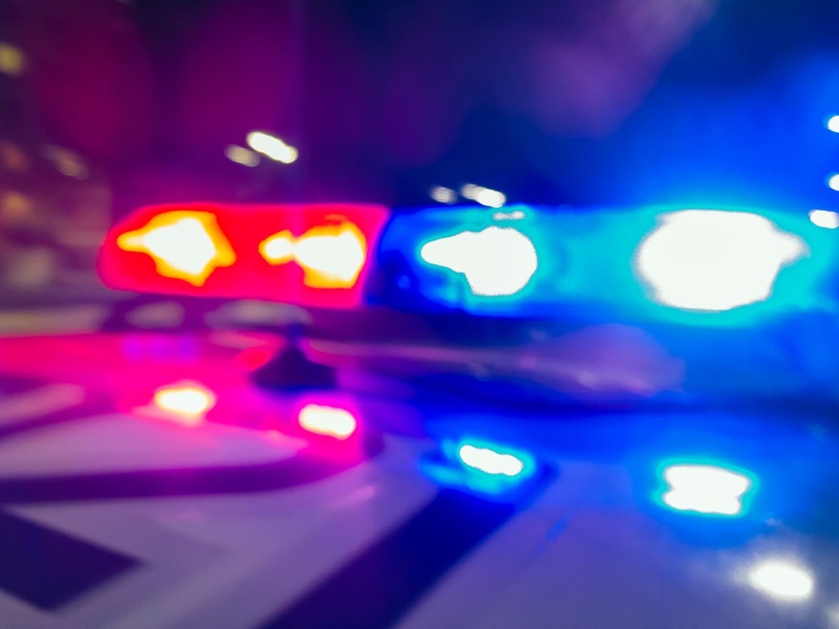 Bradenton Man Dies After SUV Crashes Into Tree In Sarasota County — Sarasota Patch, Columbia Heights Health news