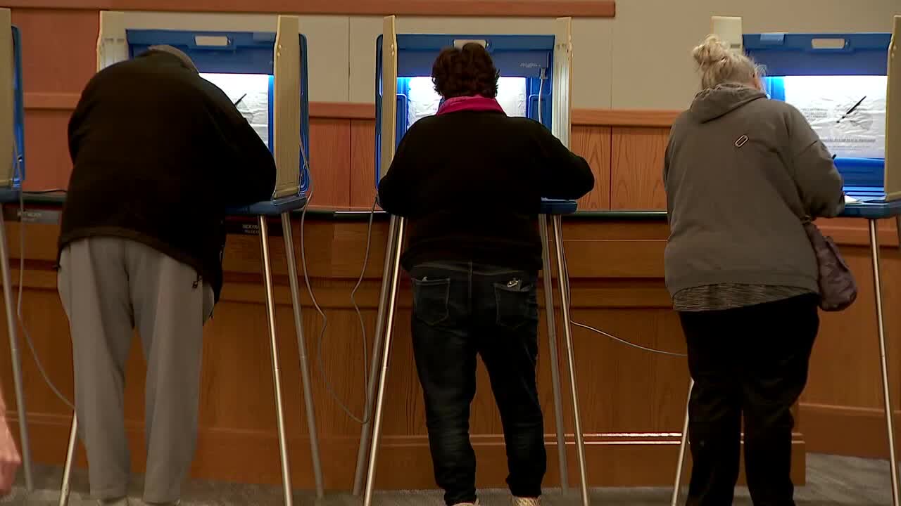 What Minnesota's early voting surge does and doesn't mean yet — Columbia Heights Community news