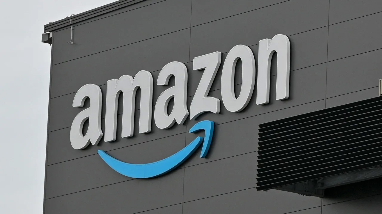 Amazon to hire more than 300,000 US workers for holiday shopping rush — FOX 9, Columbia Heights Business news